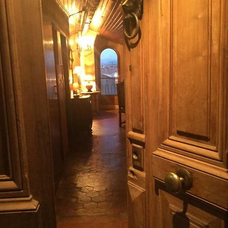 Light Filled Penthouse In Old Antibes. Heart Of The Riviera Appartement Buitenkant foto